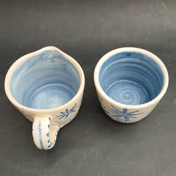VTG Dorchester Pottery Sugar Bowl and Creamer Blue Stars Signed C.A.H. Set of 2 - Picture 2 of 12